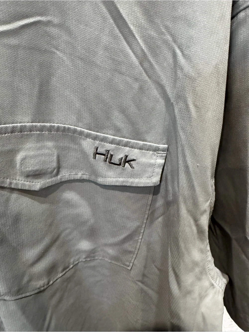 Huk Men's Short-Sleeve Button-Down Shirt in Light Gray